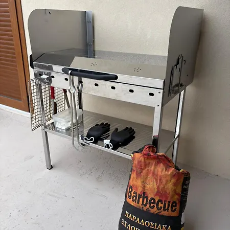 Takis Nopi Apartman